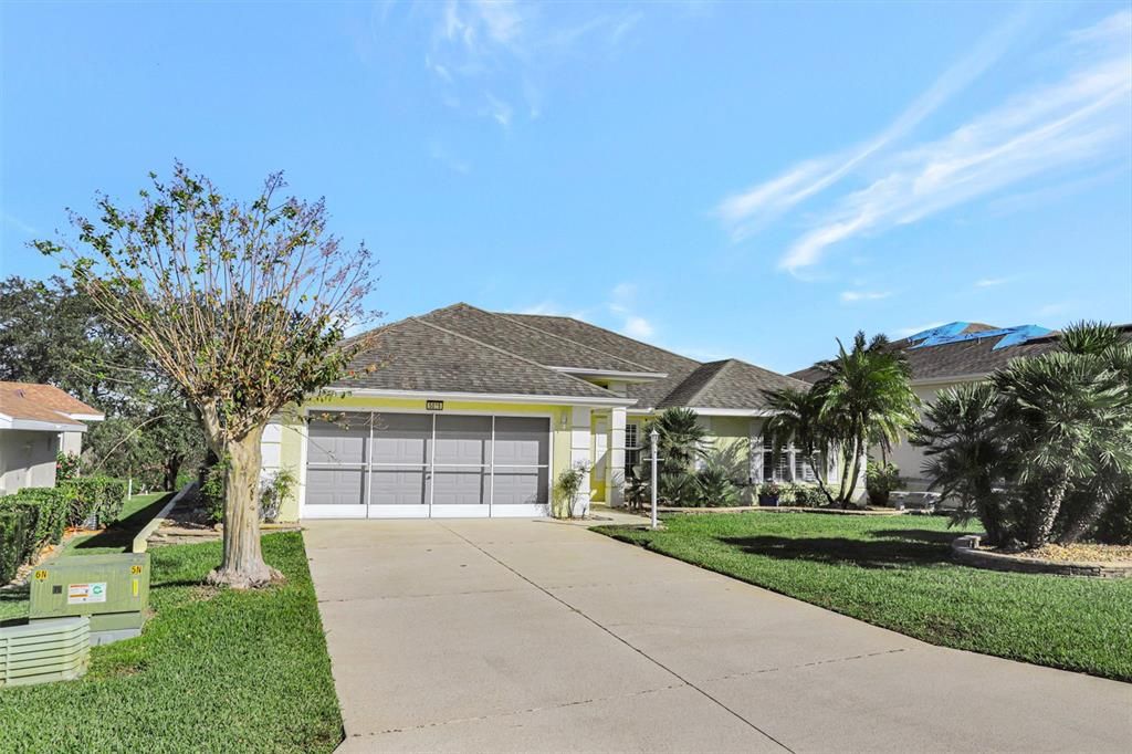 For Sale: $415,000 (3 beds, 2 baths, 1987 Square Feet)