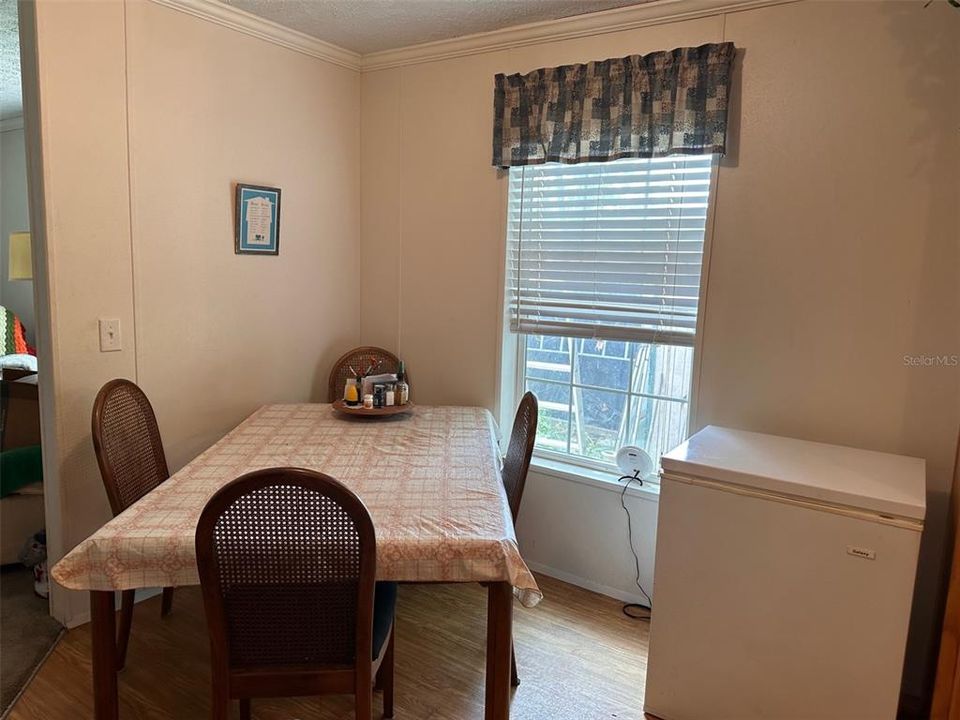 For Sale: $185,000 (3 beds, 2 baths, 2280 Square Feet)