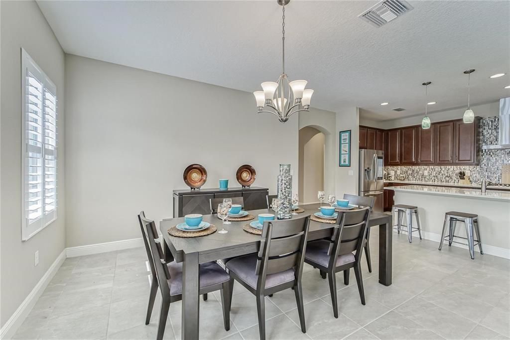 For Sale: $521,900 (4 beds, 2 baths, 2095 Square Feet)