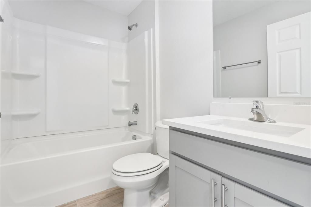 For Sale: $269,900 (2 beds, 2 baths, 1230 Square Feet)