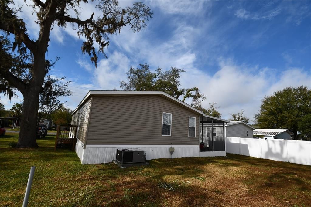 For Sale: $237,500 (4 beds, 2 baths, 1456 Square Feet)