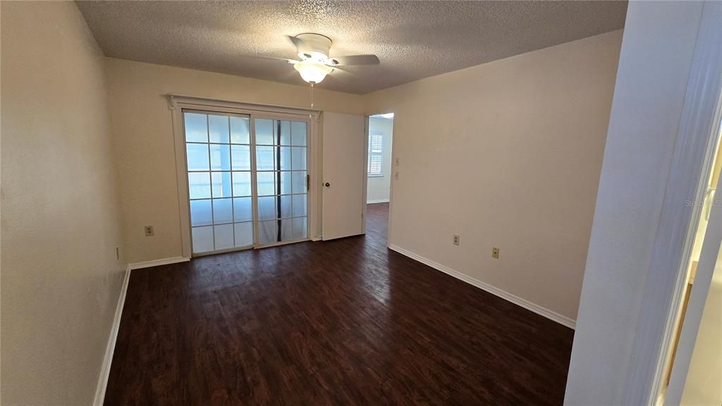 For Rent: $1,400 (2 beds, 2 baths, 1104 Square Feet)