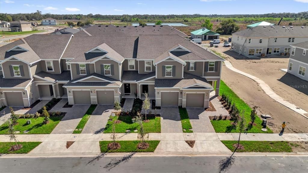 На продажу: $255,180 (3 спален, 2 ванн, 1557 Квадратных фут)