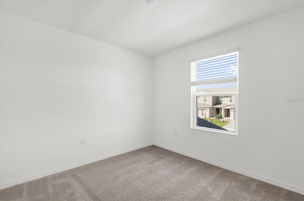 На продажу: $244,401 (3 спален, 2 ванн, 1463 Квадратных фут)