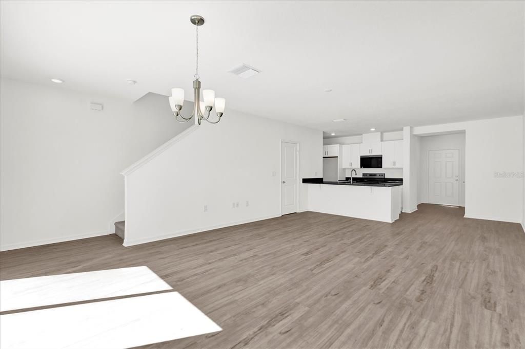 На продажу: $244,401 (3 спален, 2 ванн, 1463 Квадратных фут)