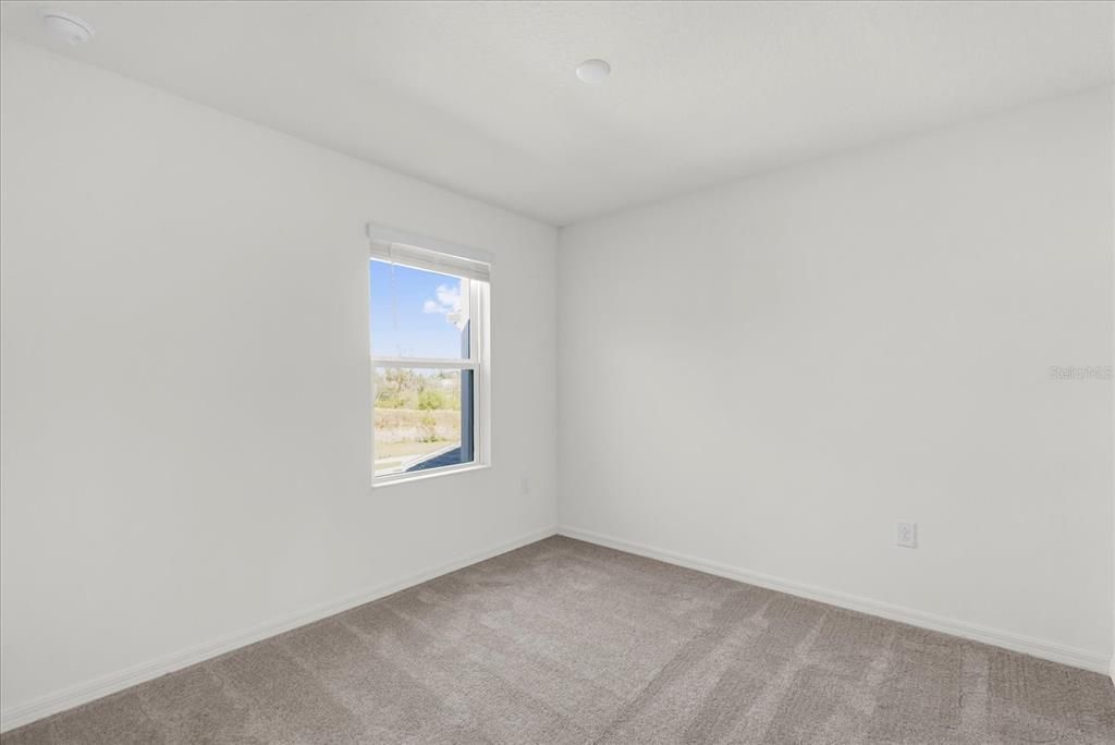 На продажу: $244,401 (3 спален, 2 ванн, 1463 Квадратных фут)