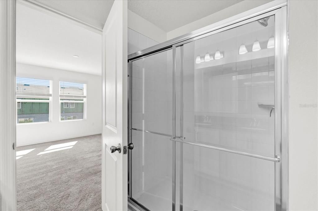 На продажу: $244,401 (3 спален, 2 ванн, 1463 Квадратных фут)