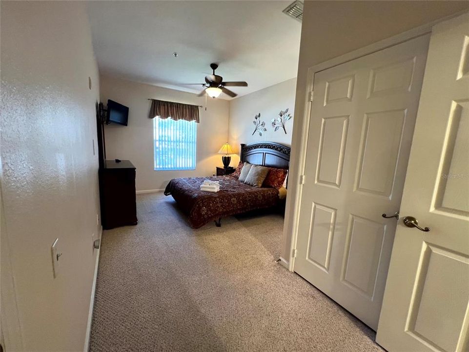 For Sale: $259,900 (3 beds, 2 baths, 1268 Square Feet)