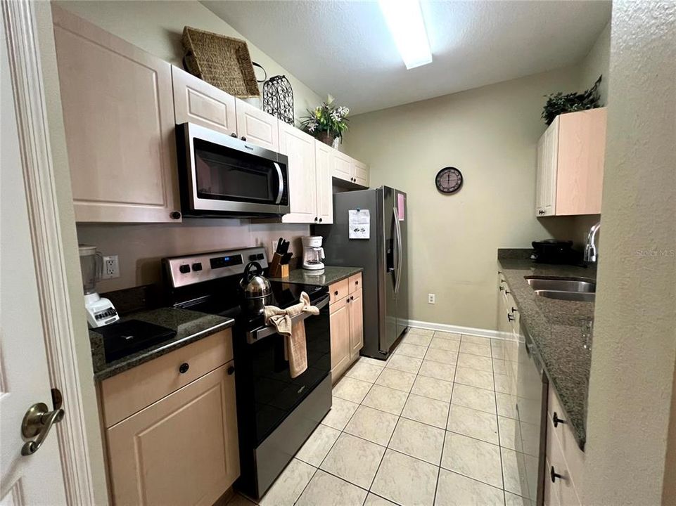 For Sale: $259,900 (3 beds, 2 baths, 1268 Square Feet)