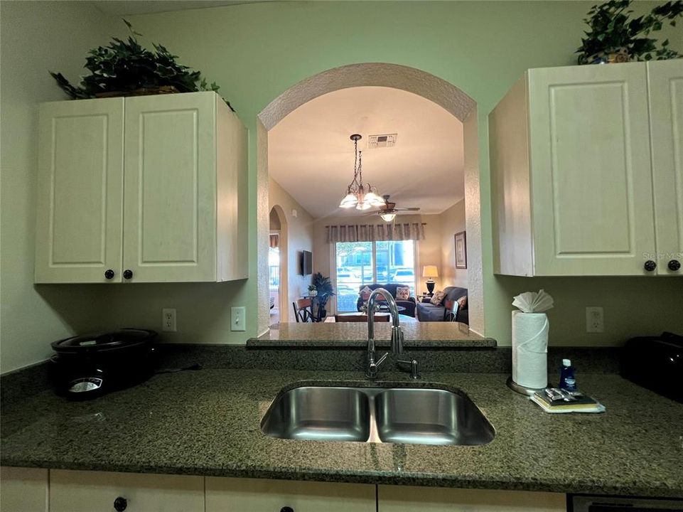 For Sale: $259,900 (3 beds, 2 baths, 1268 Square Feet)