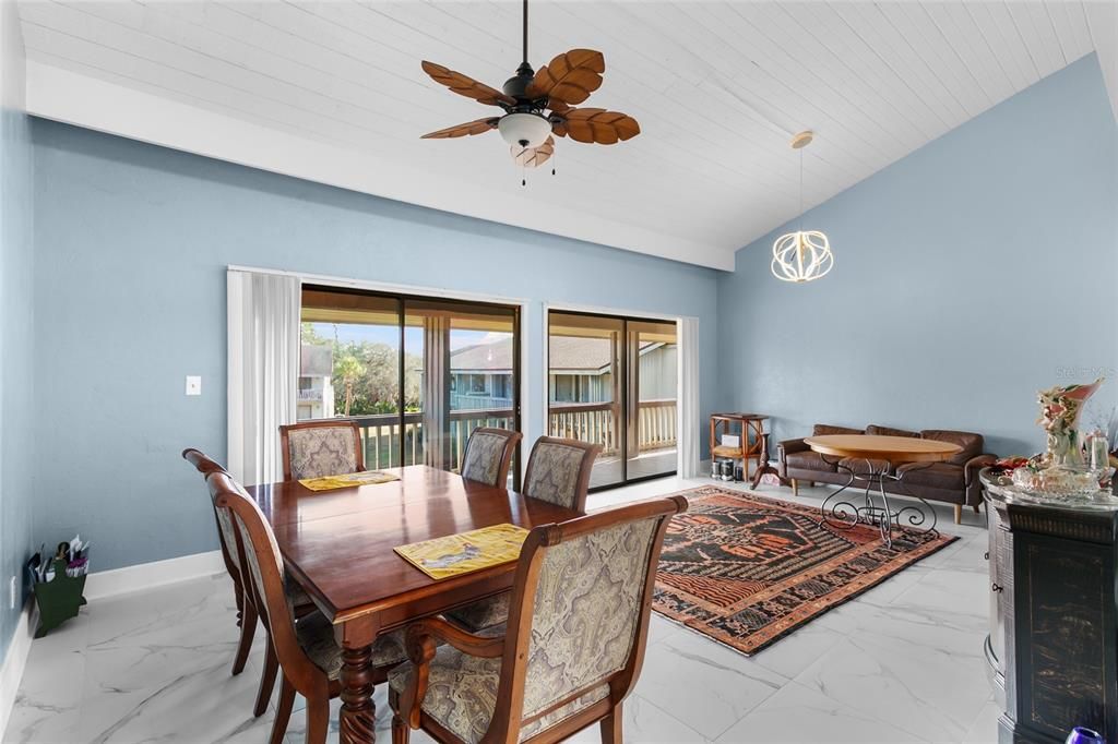 Living Room & Dinning Area