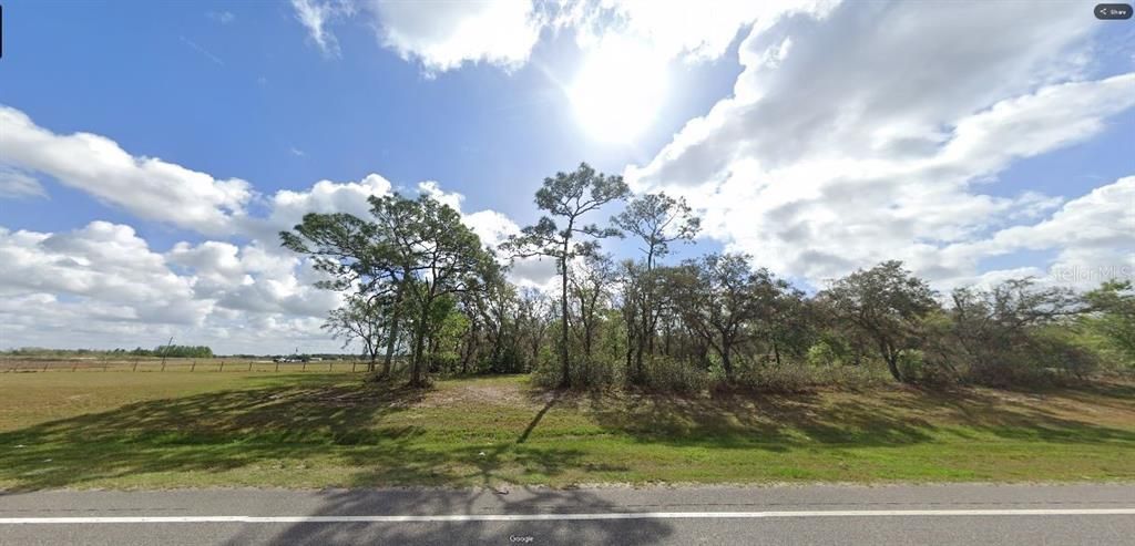 En Venta: $49,000 (1.10 acres)