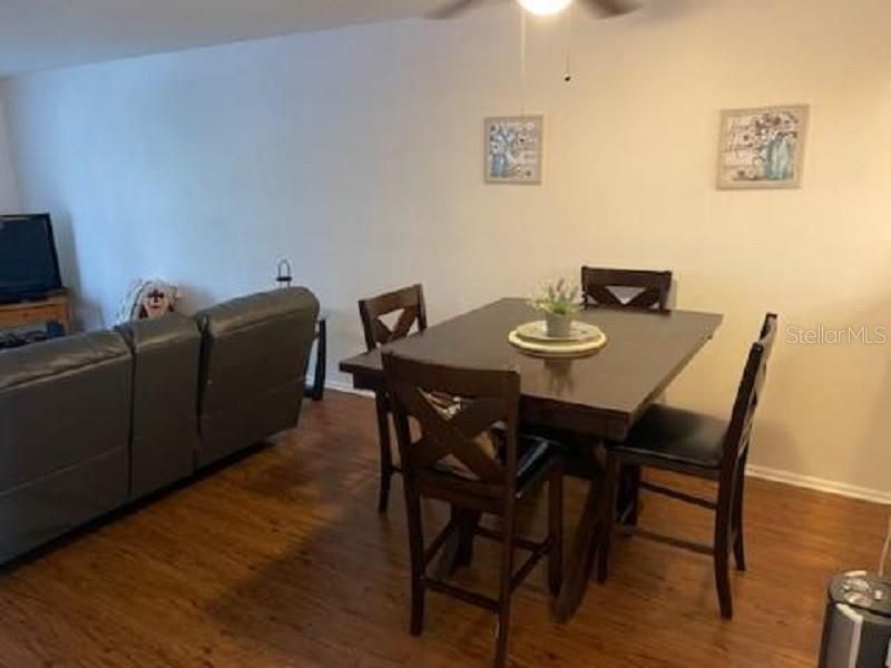 For Sale: $210,000 (2 beds, 2 baths, 1094 Square Feet)