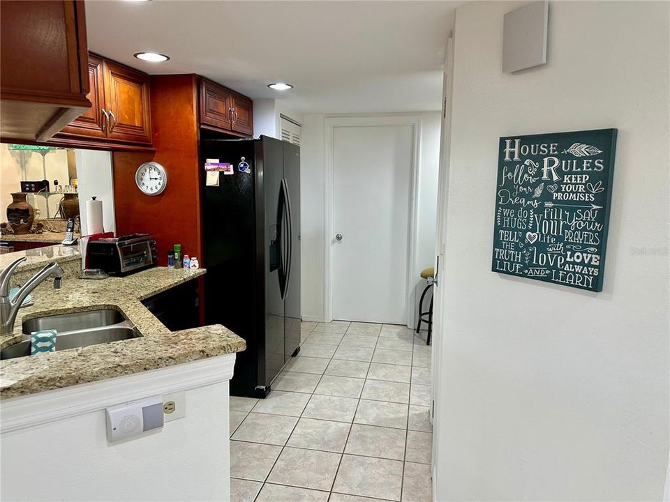 For Sale: $349,000 (2 beds, 2 baths, 1110 Square Feet)