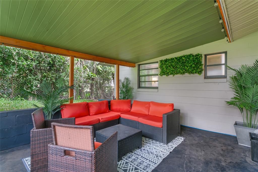 Covered Patio with BBQ