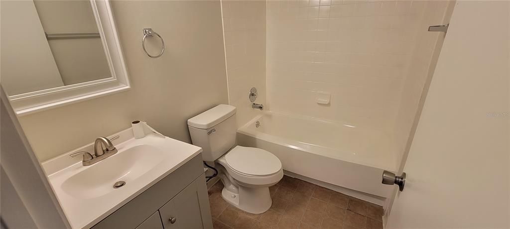 For Rent: $1,450 (2 beds, 2 baths, 897 Square Feet)