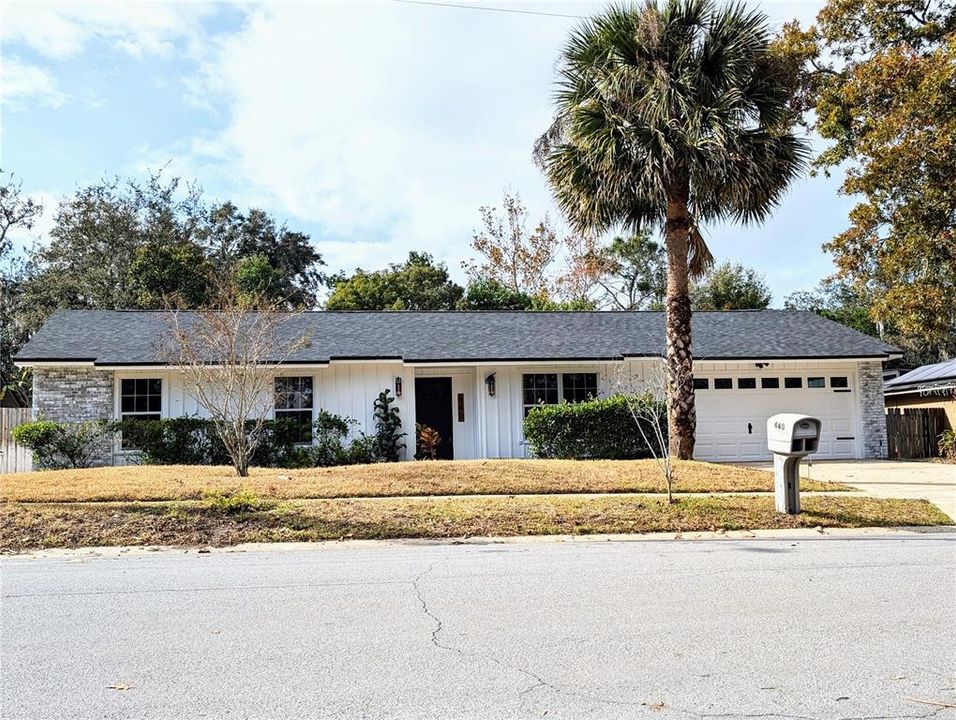 For Sale: $425,000 (3 beds, 2 baths, 1558 Square Feet)