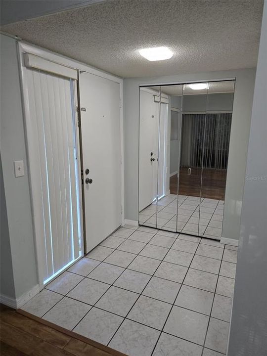 For Rent: $1,500 (2 beds, 2 baths, 897 Square Feet)