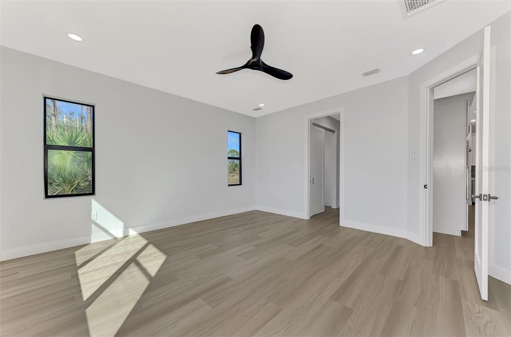 For Sale: $489,000 (3 beds, 2 baths, 1830 Square Feet)