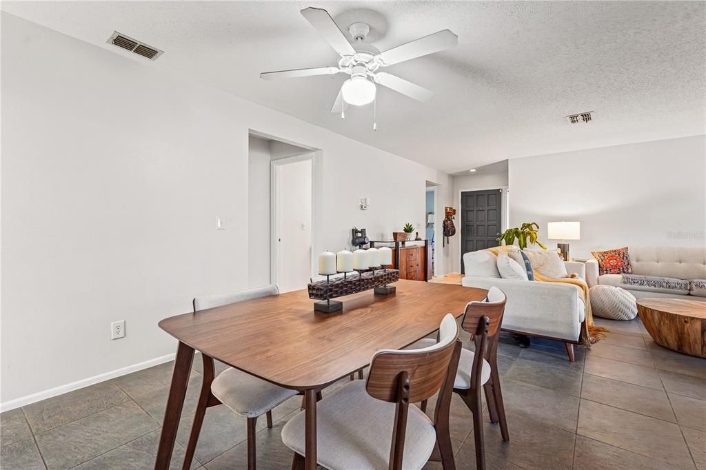 For Sale: $298,000 (2 beds, 2 baths, 2927 Square Feet)