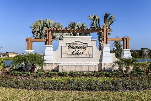 Active With Contract: $466,900 (4 beds, 3 baths, 2575 Square Feet)