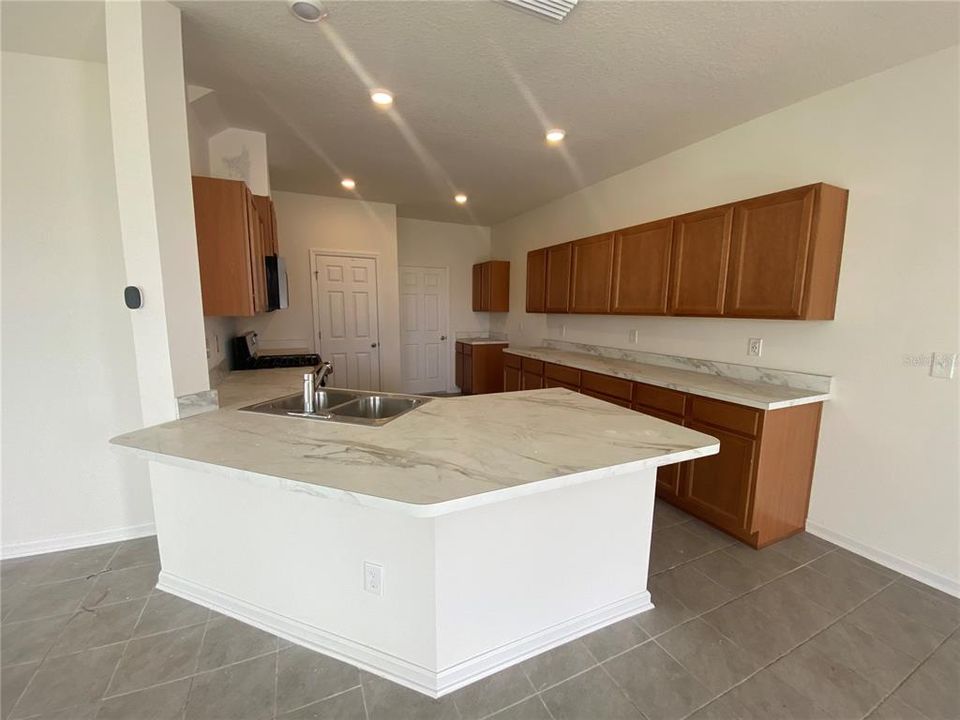 For Sale: $339,990 (3 beds, 2 baths, 1867 Square Feet)