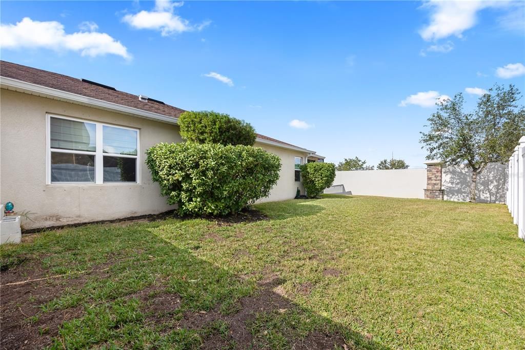 For Sale: $515,000 (3 beds, 2 baths, 2317 Square Feet)