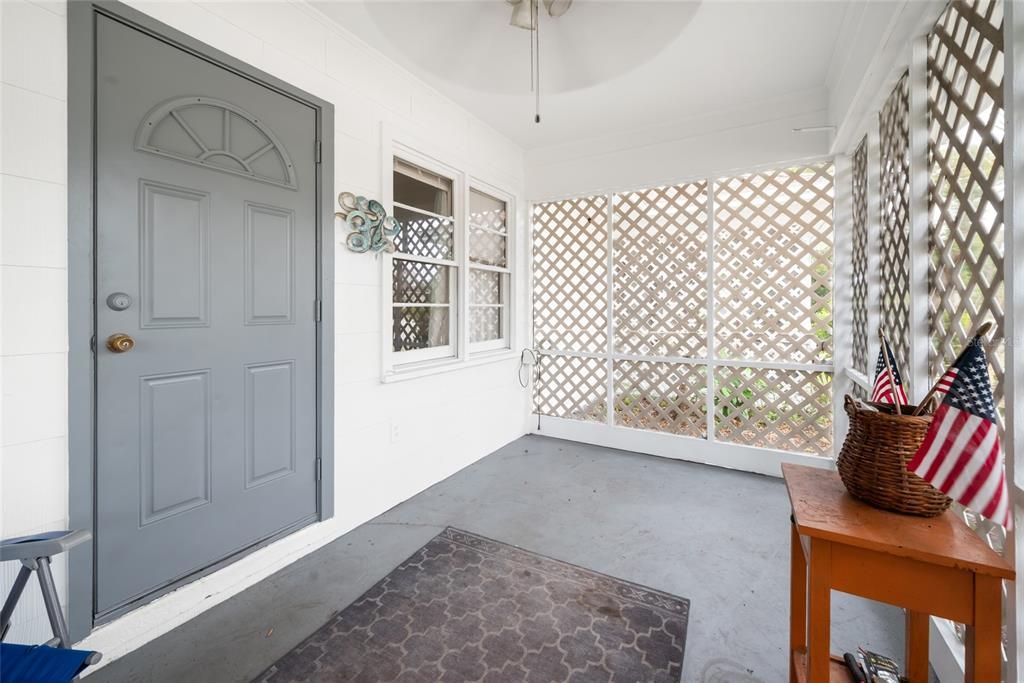 208 private screened porch