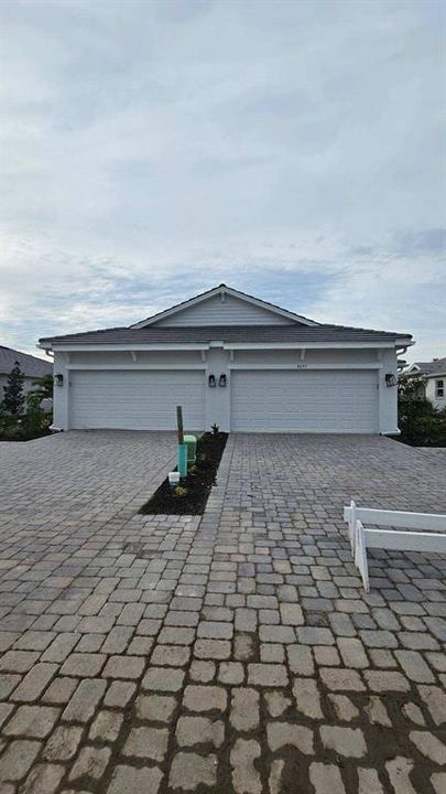 Vendido Recientemente: $468,295 (2 camas, 2 baños, 1533 Pies cuadrados)