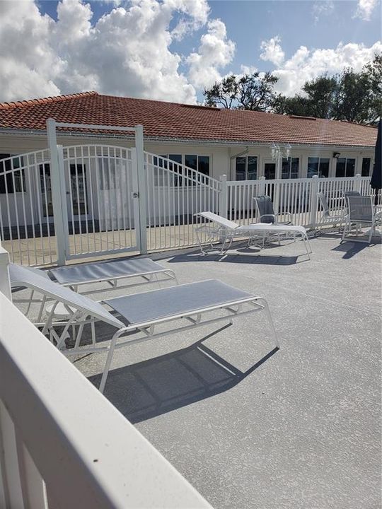 Lockerooms, showers and Clubhouse