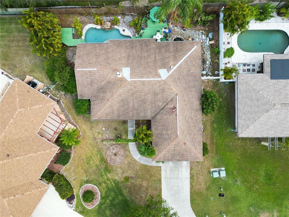 Aerial showing yard & pool