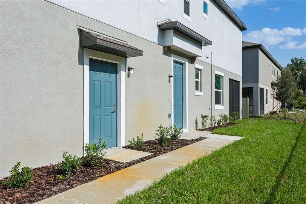 WALKWAY TO THE FRONT DOOR