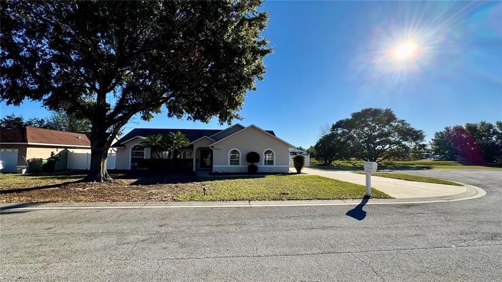 For Sale: $415,000 (3 beds, 2 baths, 1707 Square Feet)