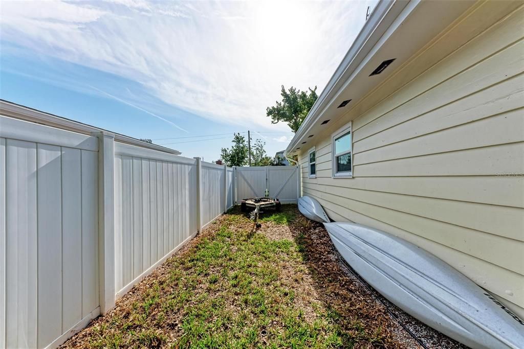 East side of home with gates to store boat/ kayaks / RV endless options