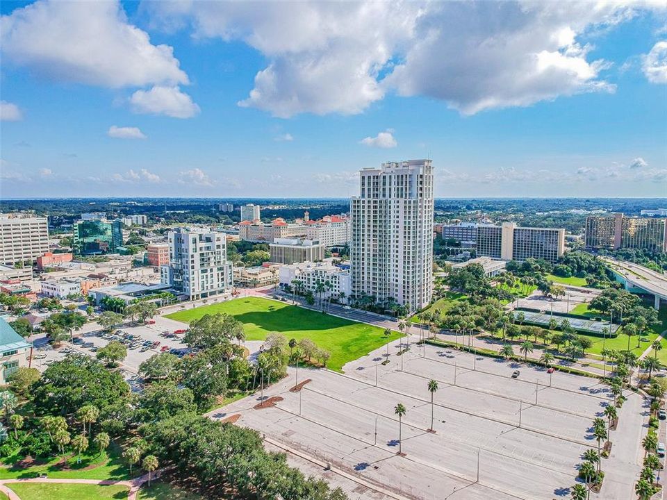 For Sale: $499,000 (2 beds, 2 baths, 1579 Square Feet)