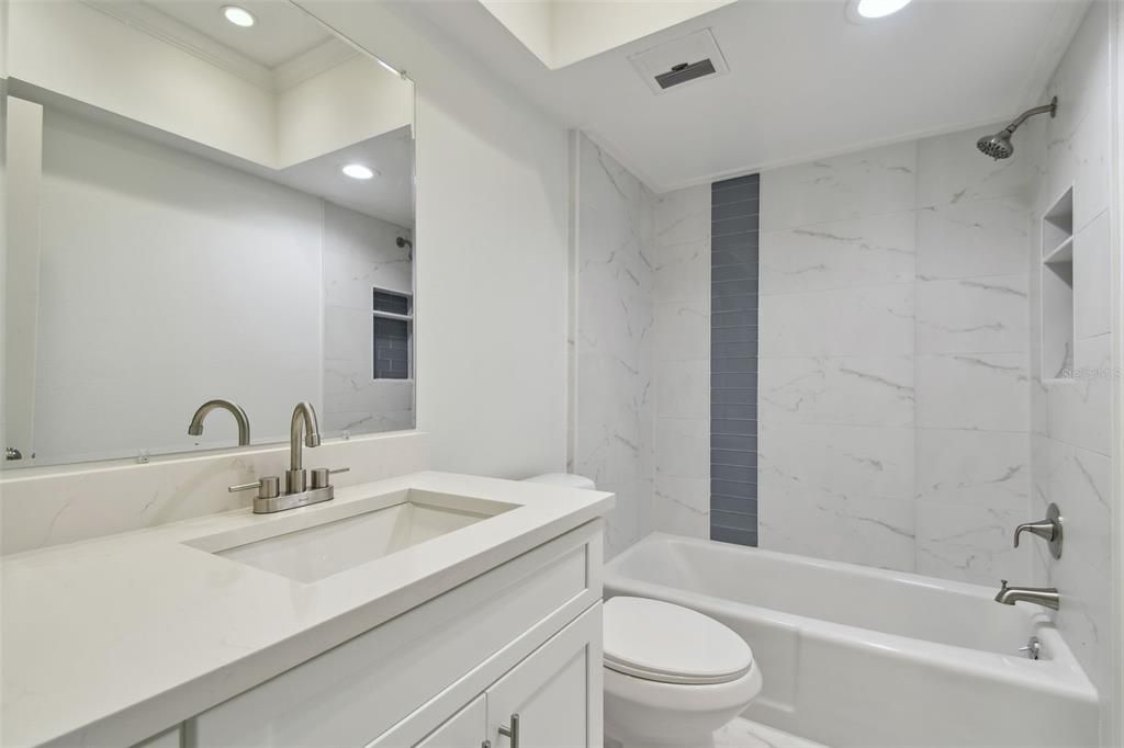 For Sale: $499,000 (2 beds, 2 baths, 1579 Square Feet)