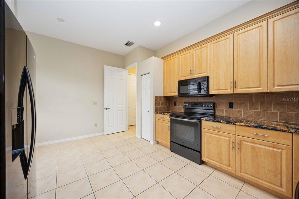 For Sale: $474,900 (3 beds, 2 baths, 1940 Square Feet)