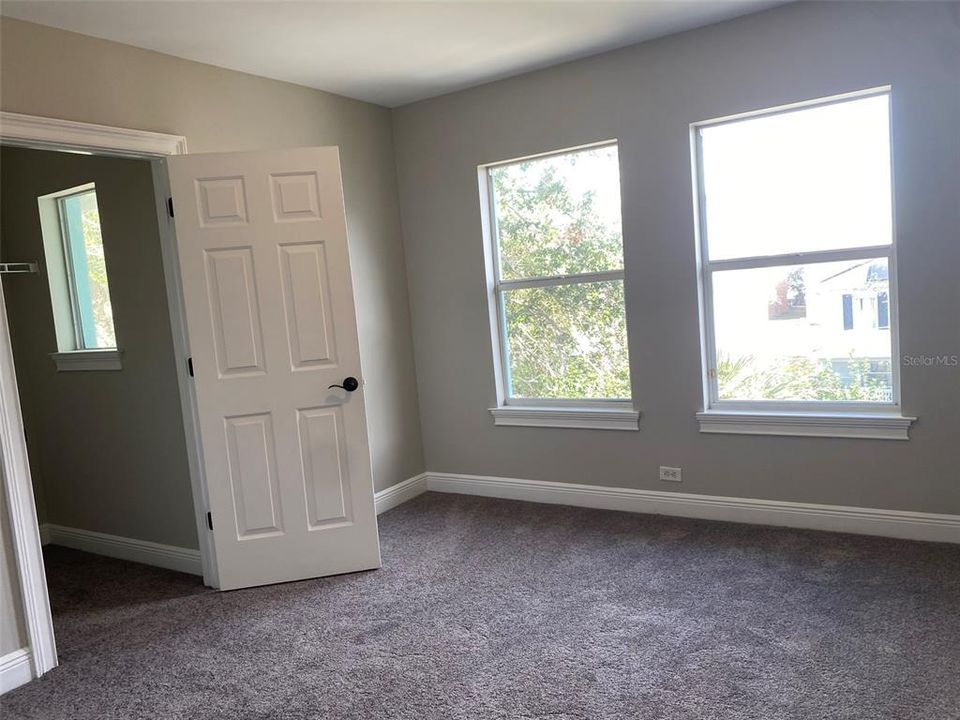 For Rent: $2,700 (3 beds, 2 baths, 1892 Square Feet)