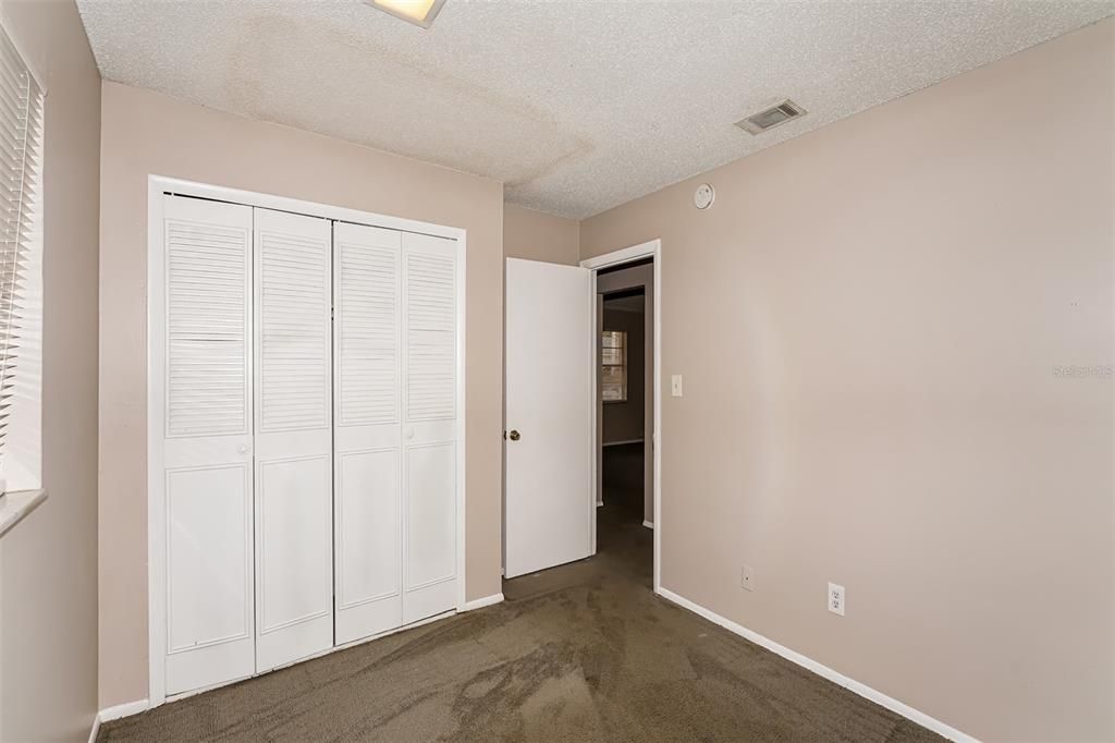 For Sale: $279,500 (3 beds, 2 baths, 1092 Square Feet)