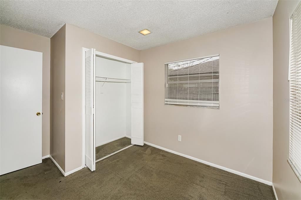 For Sale: $279,500 (3 beds, 2 baths, 1092 Square Feet)