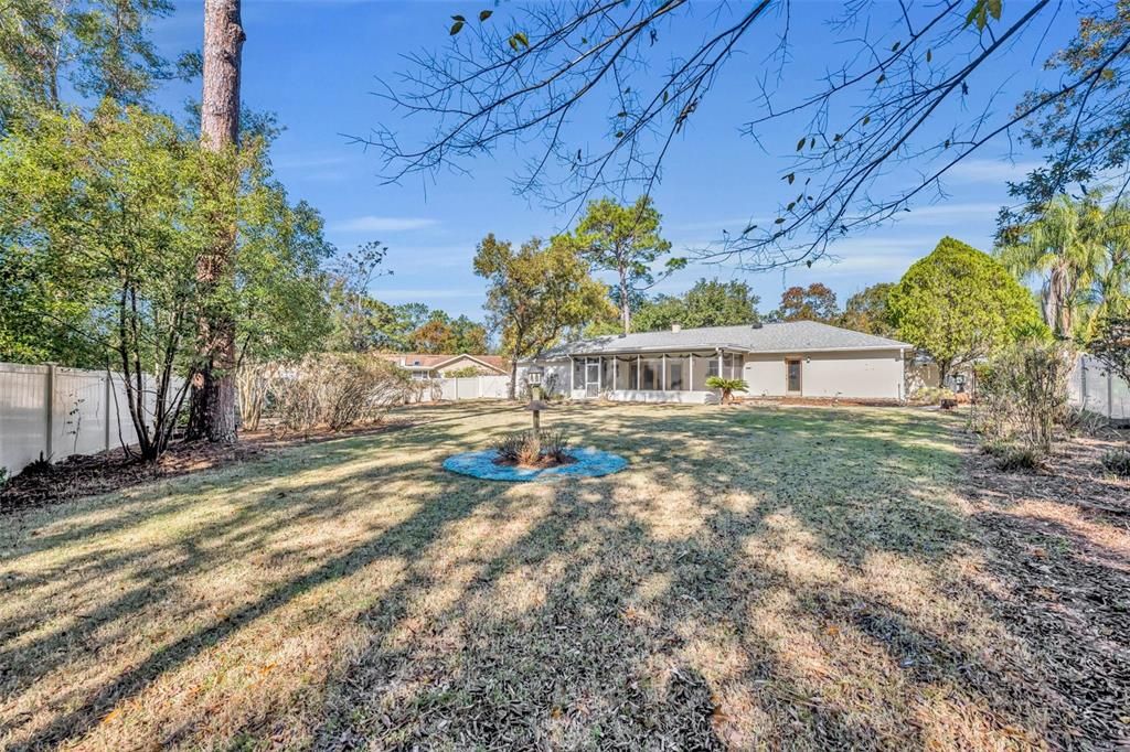 For Sale: $490,000 (4 beds, 2 baths, 1990 Square Feet)