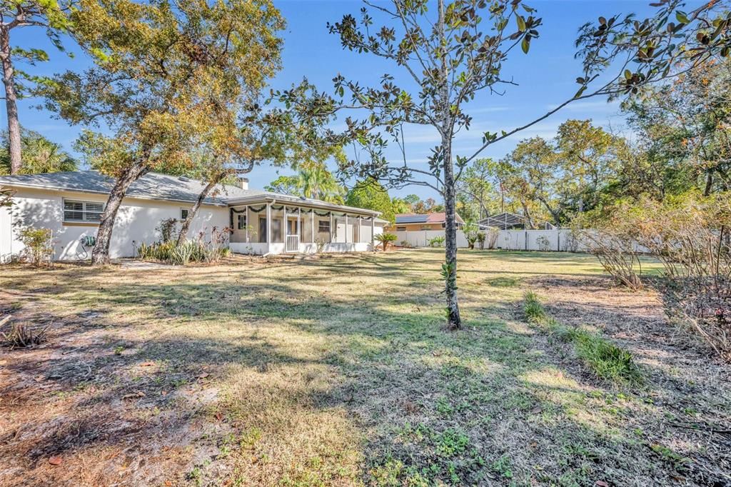 For Sale: $490,000 (4 beds, 2 baths, 1990 Square Feet)