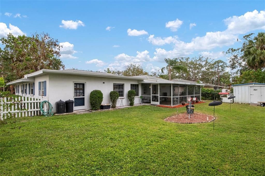 For Sale: $419,000 (3 beds, 2 baths, 2281 Square Feet)