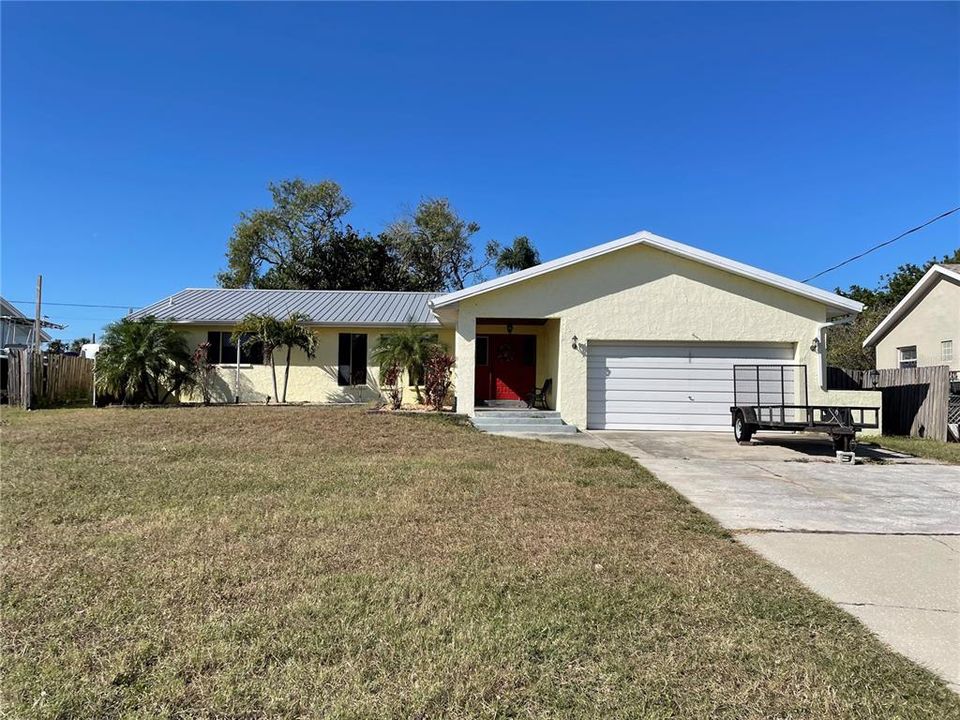 For Sale: $399,900 (3 beds, 2 baths, 2132 Square Feet)