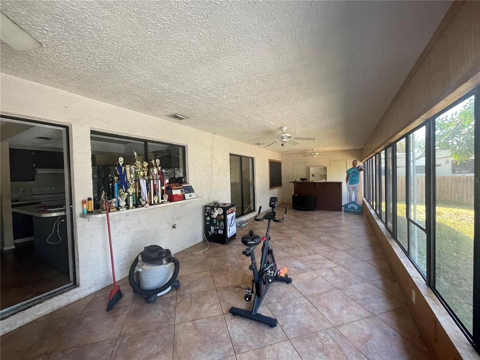 For Sale: $399,900 (3 beds, 2 baths, 2132 Square Feet)