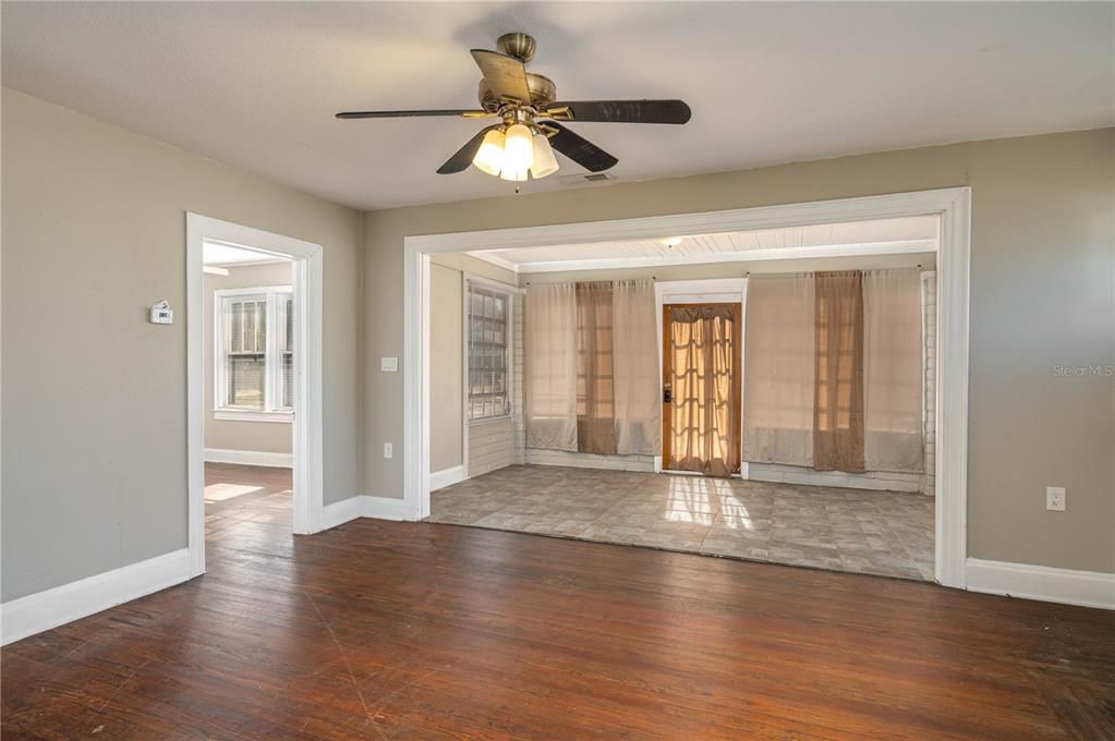 Living room looking Florida room/entry