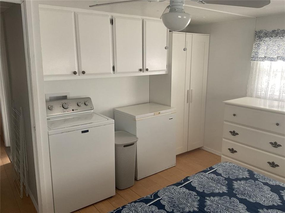 For Sale: $119,000 (2 beds, 1 baths, 812 Square Feet)