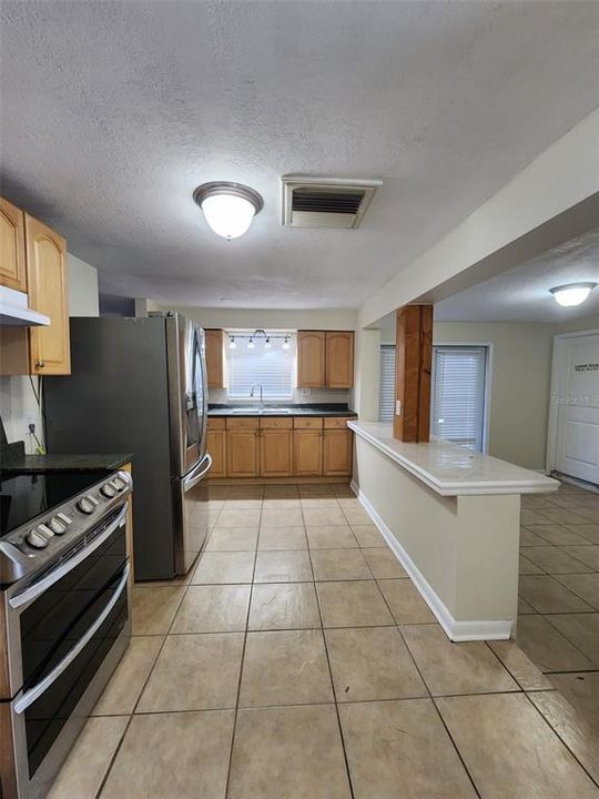 For Sale: $250,000 (3 beds, 1 baths, 1220 Square Feet)