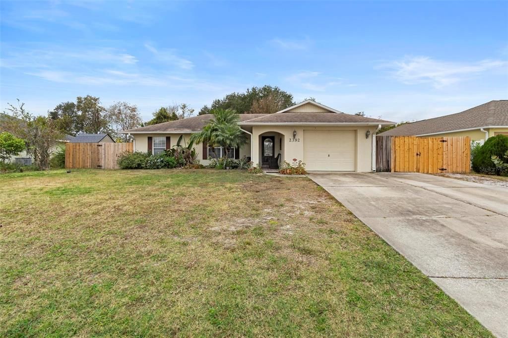 For Sale: $319,900 (3 beds, 2 baths, 1191 Square Feet)