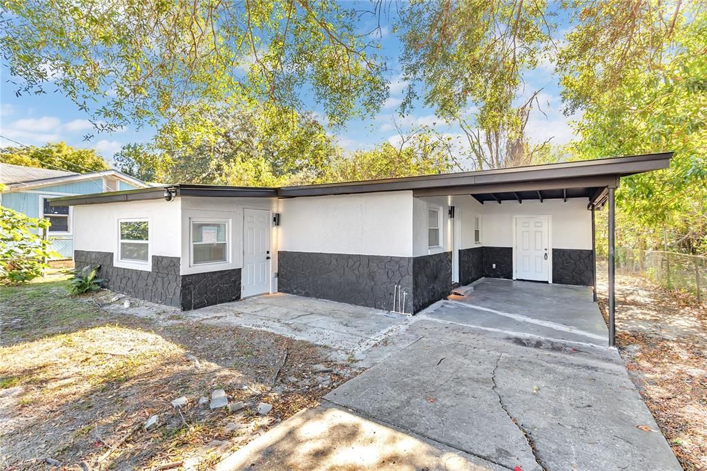 For Sale: $285,000 (3 beds, 1 baths, 1031 Square Feet)